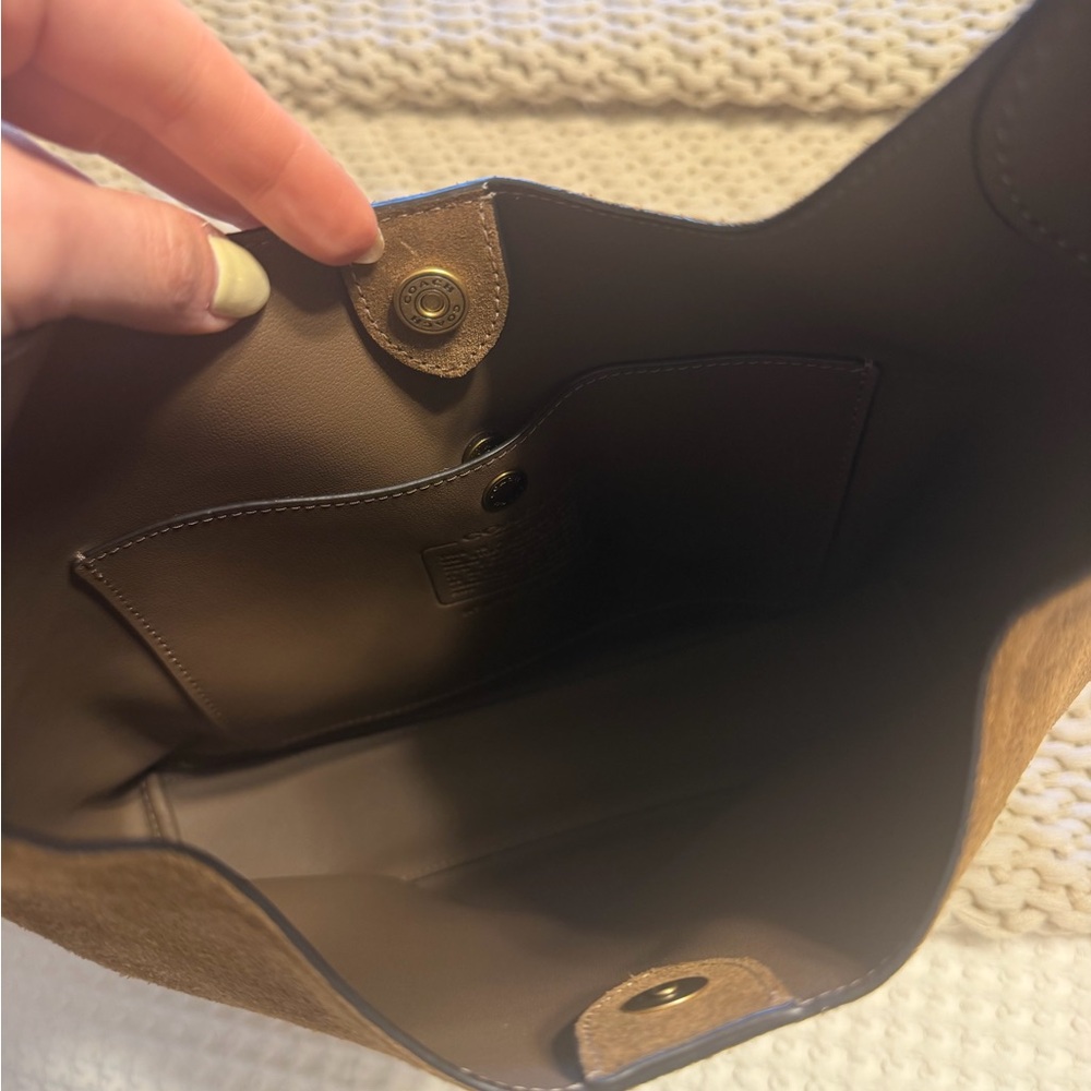 Coach Suede Brooklyn Shoulder Purse 28 - Picture 3 of 6